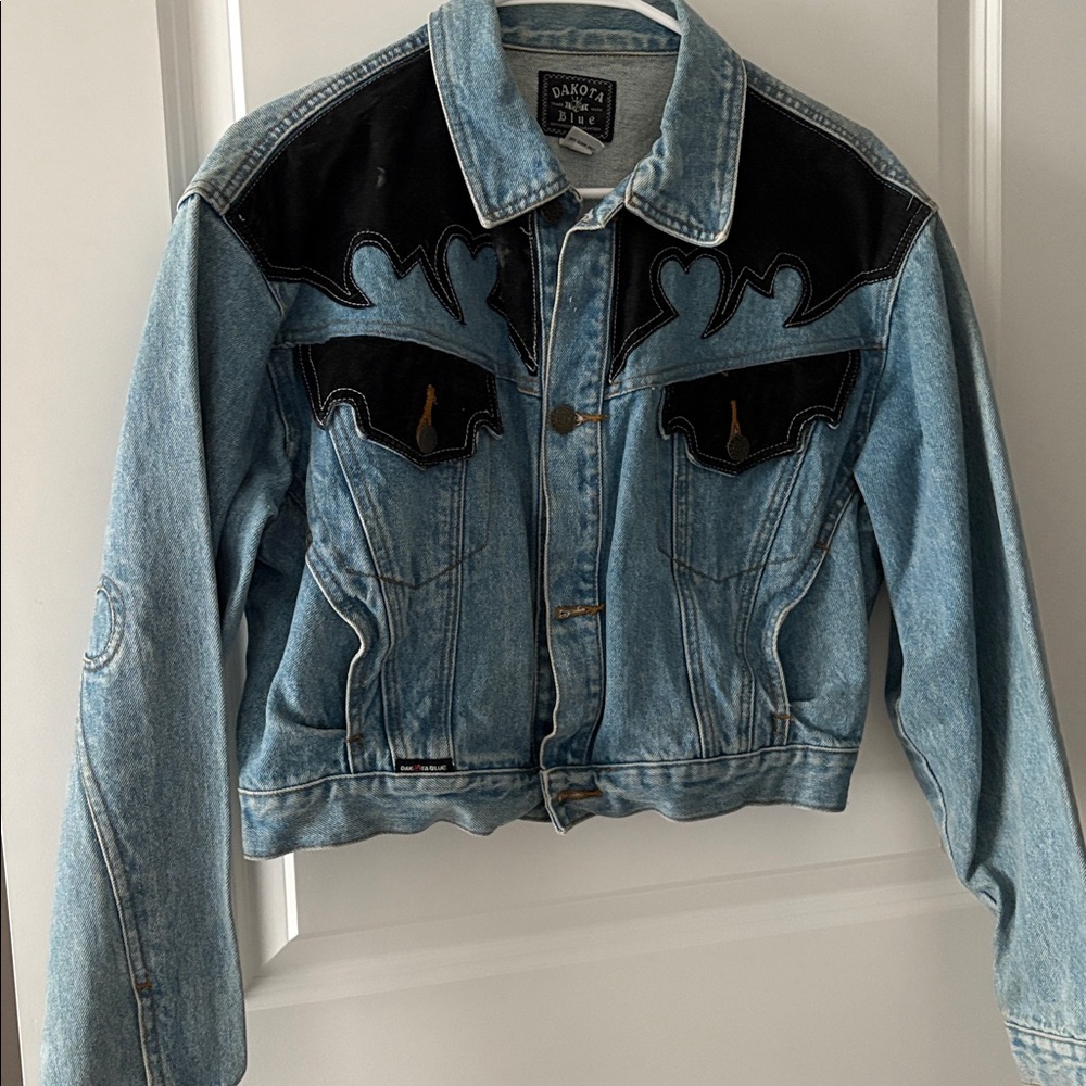 Rare Vintage 80’s Cropped Denim Jacket | Dakota Blue | 100% Cotton
